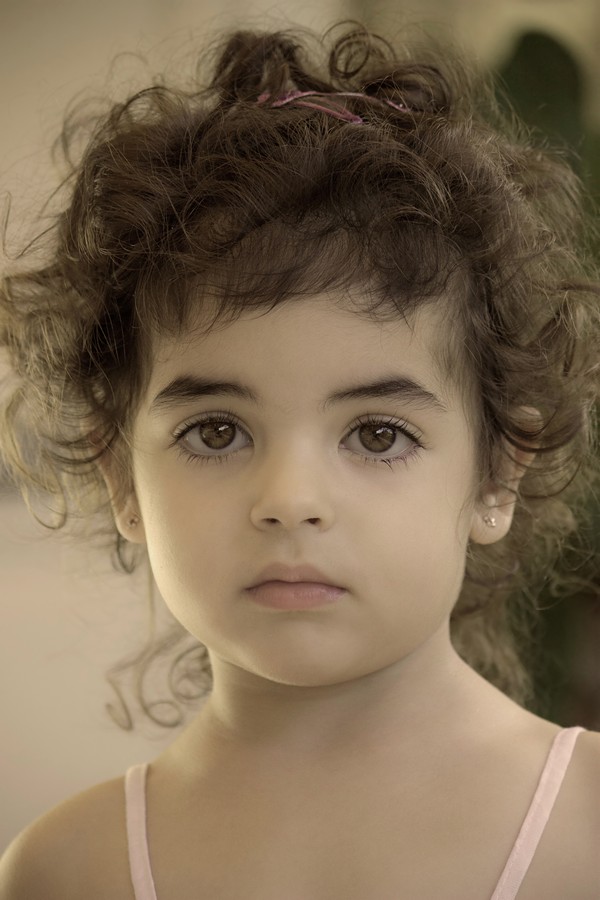 By: moti fadida