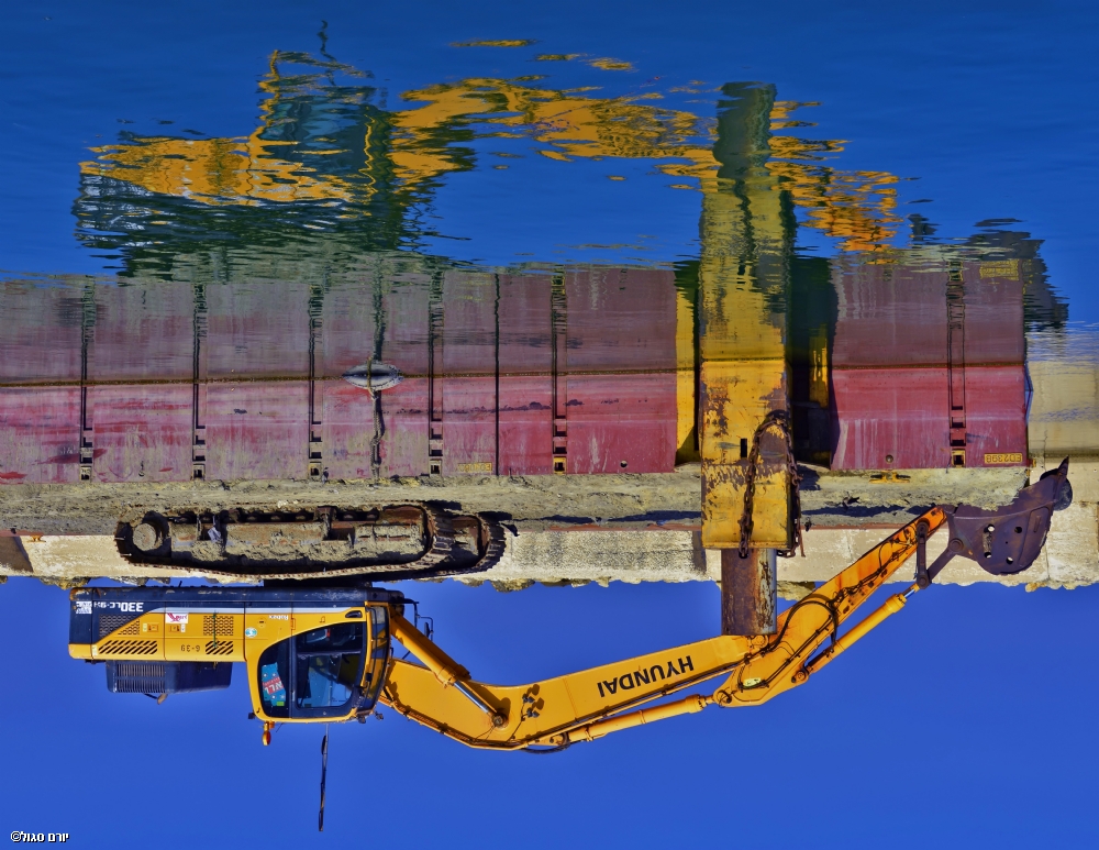 Photographer: yoramsegol