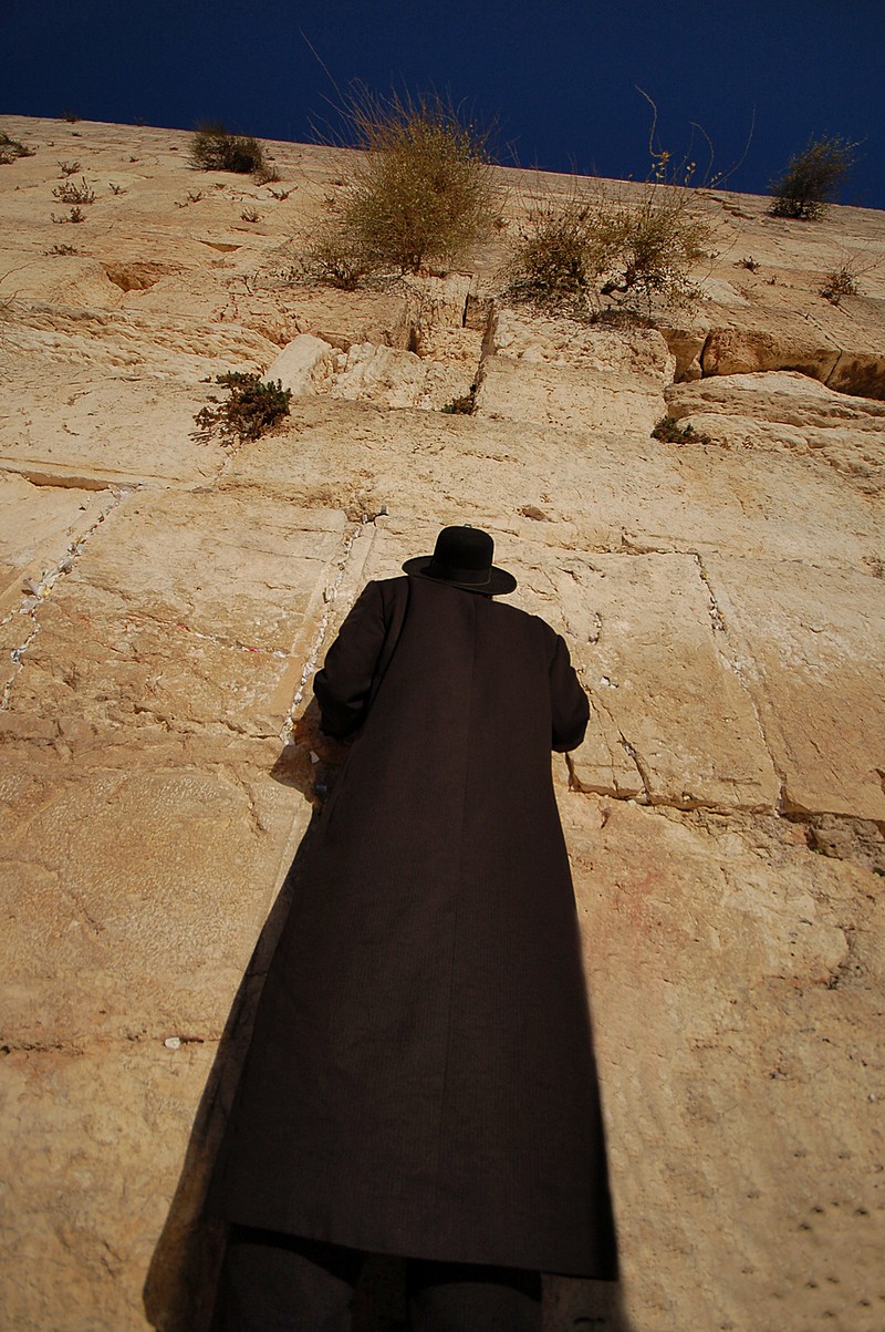 by: OFIR RAHIMIAN