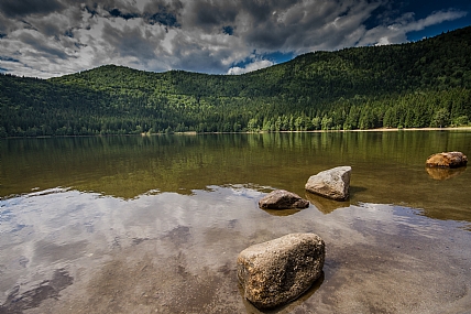 Nature Lakes & Rivers