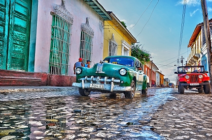 Transport World & Travel cars South America