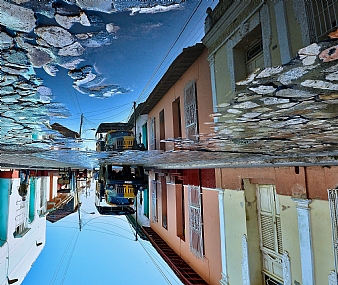 Transport World & Travel Trucks South America