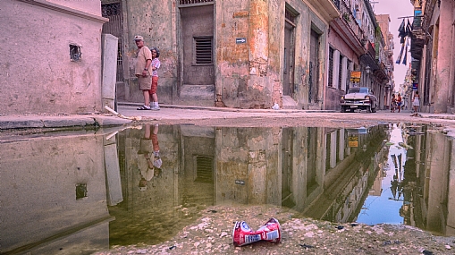 People people City & Architecture Old architecture Structures and Buildings Food drinks World & Travel South America Transport cars