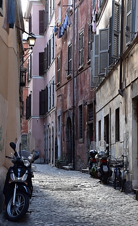 City & Architecture Structures and Buildings World & Travel Europe Italy Transport Motorcycle Bicycle