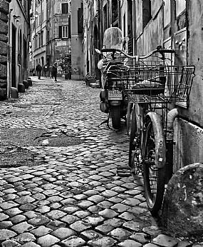 People people City & Architecture Structures and Buildings World & Travel Europe Italy Transport Bicycle