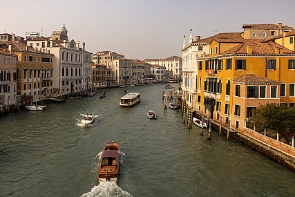 City & Architecture Structures and Buildings World & Travel Italy Picture Type  Transport vessel