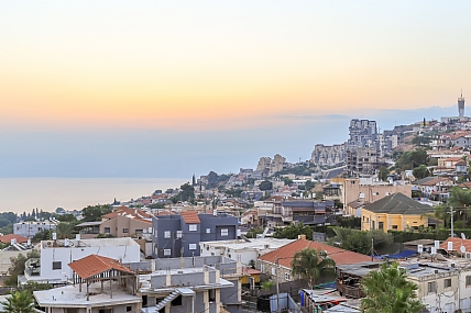 Photo by: ZEEV  AVRAHAMS