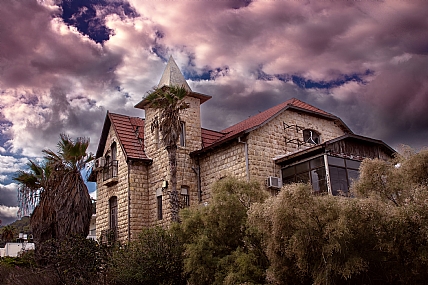 Photo by: Robert Elstein