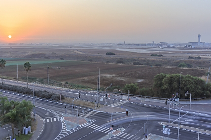 Photo by: ZEEV  AVRAHAMS