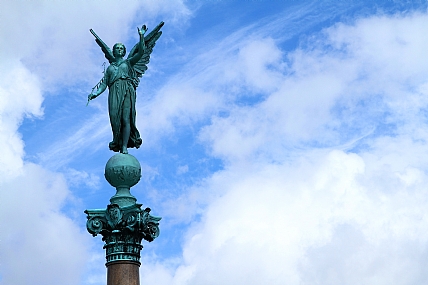 Photo by: menachem  lazar