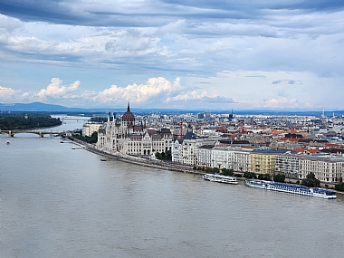 Photo by: menachem  lazar